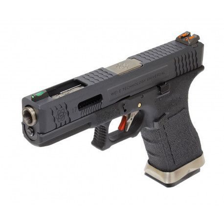 Страйкбольний пістолет WE Glock 17 Custom (Black Slide and Gold Barrel) Black 20962 фото