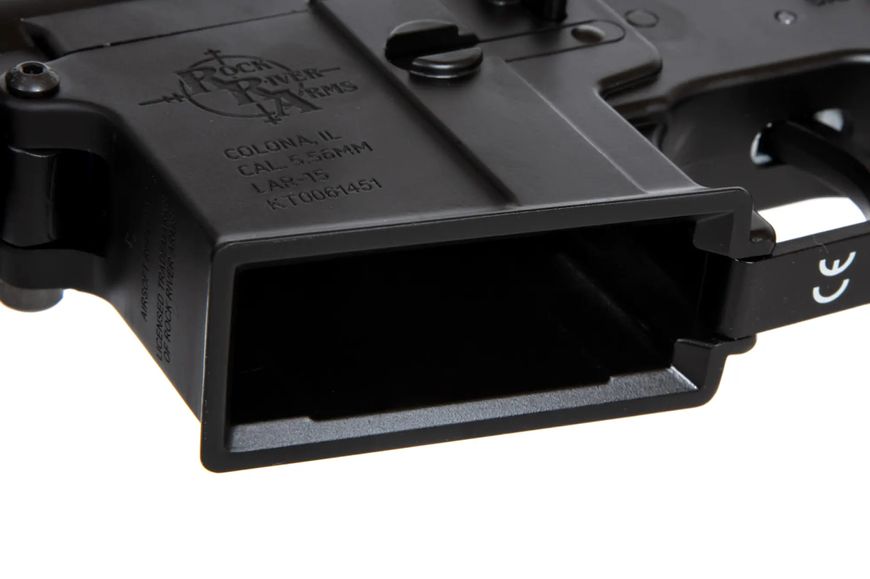 Страйкбольна штурмова гвинтівка Specna Arms M4 CQB Edge RRA SA-E11 Light Ops Stock Black 30385 фото