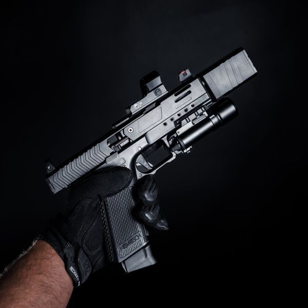 Страйкбольный пистолет Novritsch SSP28 Split-Slide Green Gas Black 32993 фото