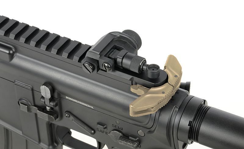 Страйкбольна штурмова гвинтівка Golden Eagle MC6595M Gas Blow-Back Rifle Tan 33547 фото