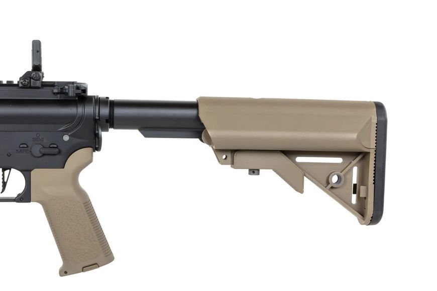 Страйкбольна штурмова гвинтівка Specna Arms M4 RRA SA-E04 Edge Hal ETU Half Tan 32610 фото