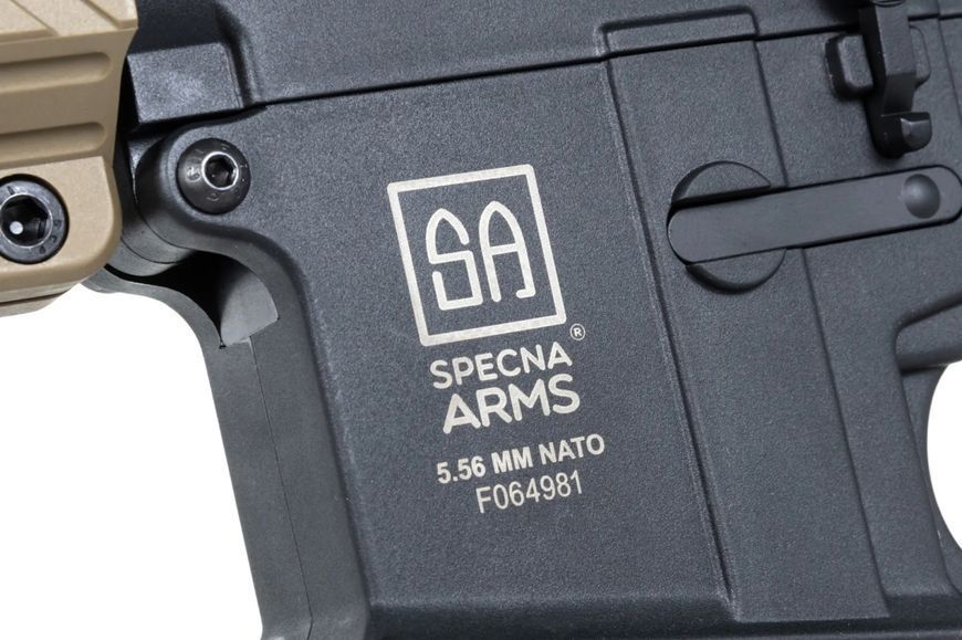 Страйкбольна штурмова гвинтівка Specna Arms SA-F08 FLEX HAL ETU Gen. 2 airsoft Carbine Half-Tan 33960 фото