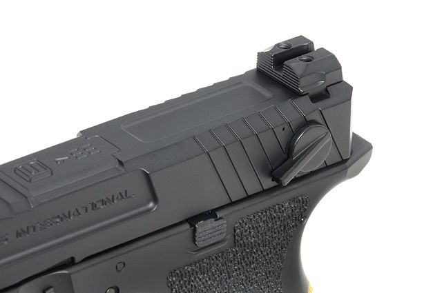 Страйкбольний пістолет Cyma Glock 18 CM.135S AEP Black 27654 фото