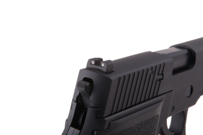 Купити Страйкбольний пістолет KJW SIG Sauer P226 Metal KP-01 CO2 в магазині Strikeshop
