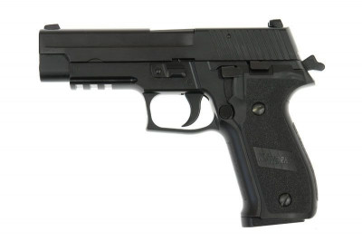 Купити Страйкбольний пістолет SIG sauer P226 KJW Metal KP-01 Green Gas в магазині Strikeshop