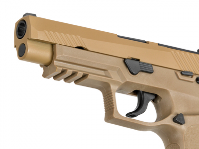 Купити Страйкбольний пістолет AEG Sig Sauer M17 Green Gas Tan в магазині Strikeshop