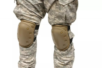 Купити Наколінники GFC Set Knee Protection Pads Sand в магазині Strikeshop