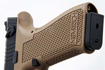 Купити Страйкбольний пістолет Novritsch SSP18 CO2 Tan в магазині Strikeshop
