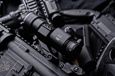 Купити Коліматор Theta Optics Battle Reflex Sight Black в магазині Strikeshop